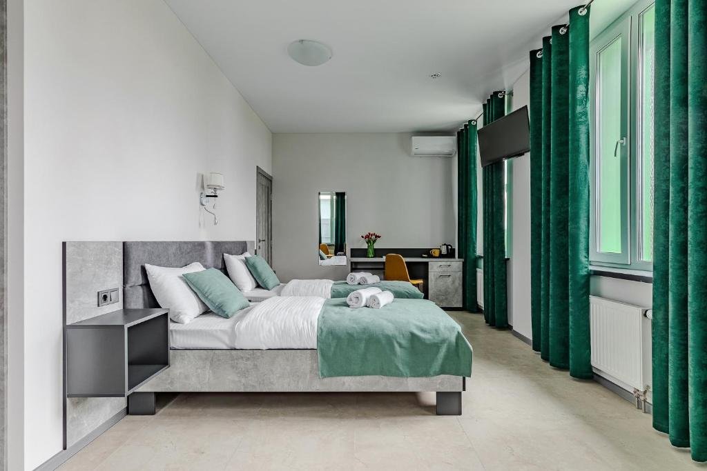 Green Line Hotel